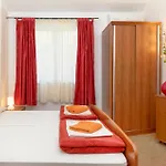 Apartament Awesome Apartment In Baska Voda *